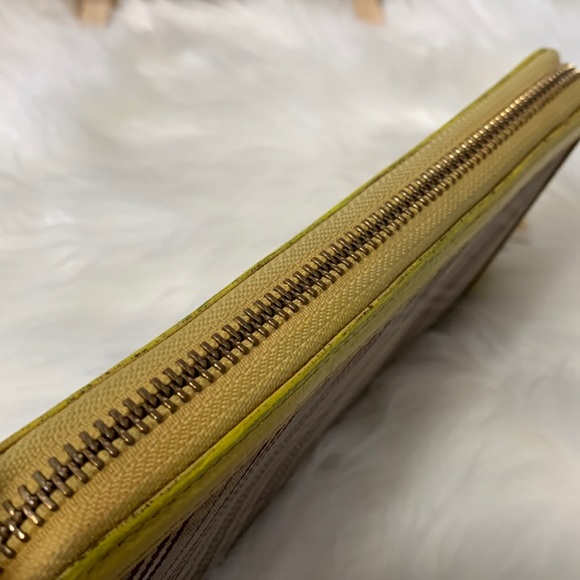 Burberry Long Wallet - Picture 7 of 11